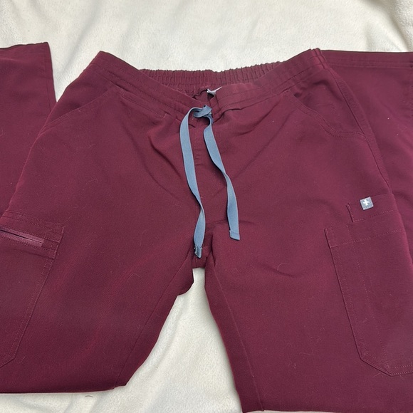 Figs Yola Bottoms Maroon - Picture 2 of 2